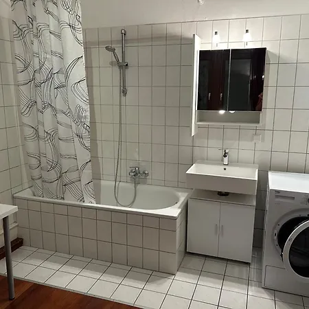 Altbauwohnung Naehe Gutenbergplatz